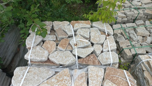 Гранитный плитняк галтованный для парковки купить в Югорске