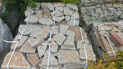 Плитняк гранитный галтованный купить в Югорске