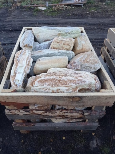 Златолит жёлтый, жёлто-зелёный глыбки и валуны для ланшафтного дизайна купить в Югорске