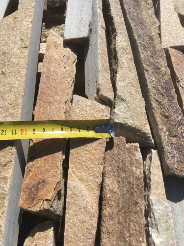 Горбушка златолит золотистый для облицовки купить в Югорске