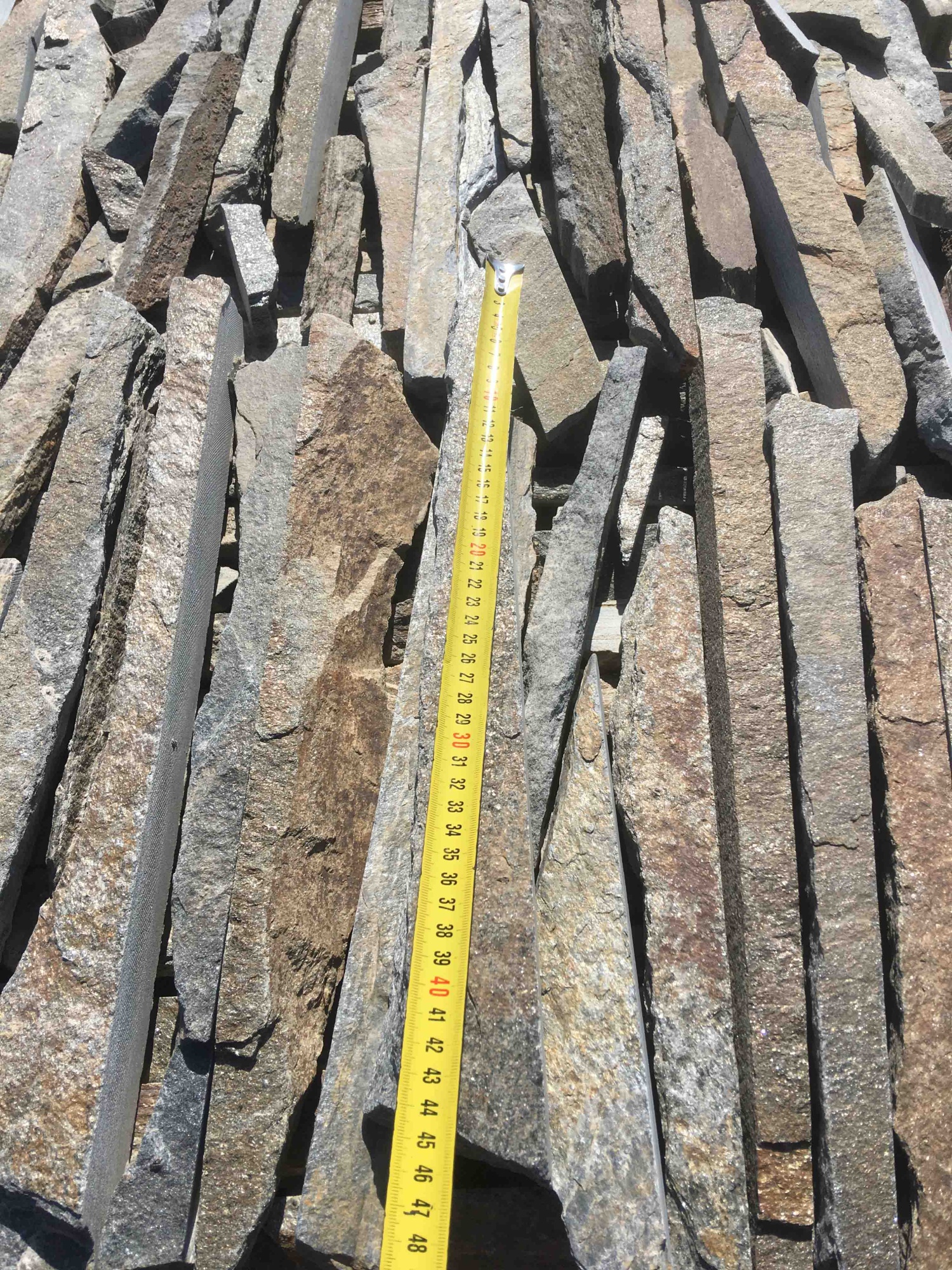 Горбушка златолит мультиколор для облицовки купить в Югорске