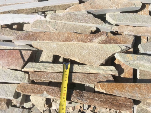 Горбушка златолит золотистый для облицовки купить в Югорске