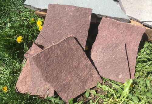 Плитняк лемезит бордовый для цоколя 1,5-2 см купить в Югорске