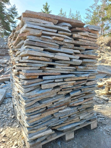 Плитняк златолит серебристый для цоколя, отмостки купить в Югорске