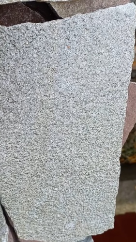 Плитняк златолит серебристый для цоколя, отмостки купить в Югорске