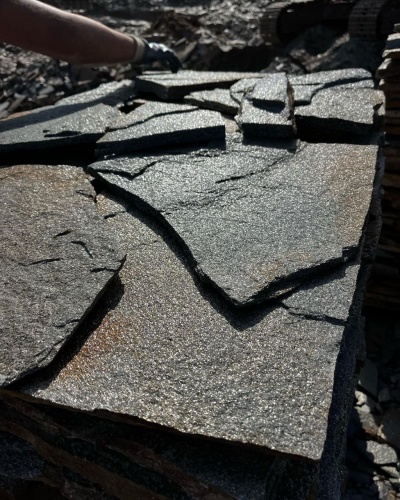 Плитняк златолит серебристый для фасада купить в Югорске