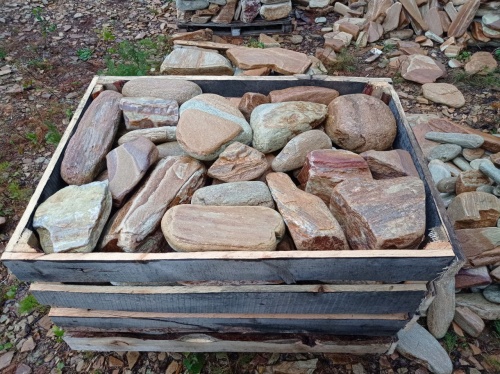 Златолит жёлтый, жёлто-зелёный глыбки и валуны для ланшафтного дизайна купить в Югорске