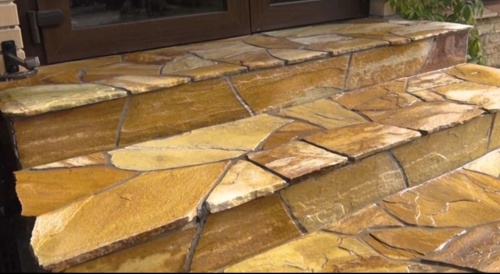 Плитняк златолит жёлтый золотистый для отмостки купить в Югорске