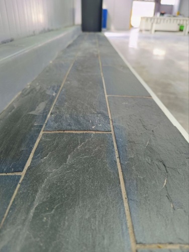 Плитка чёрная из натурального камня фасадная 30 см * 5 см, толщина 7 мм -30 мм купить в Югорске