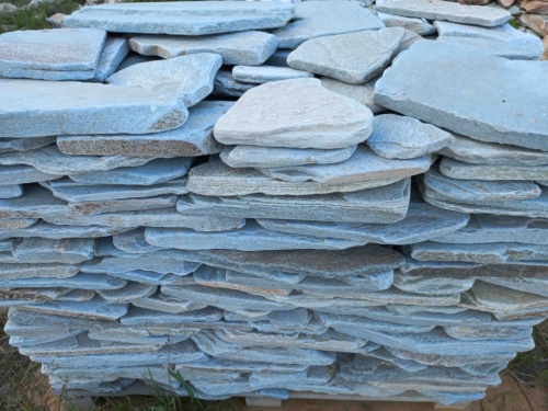 Плитняк златолит зелёный галтованный для цоколя купить в Югорске